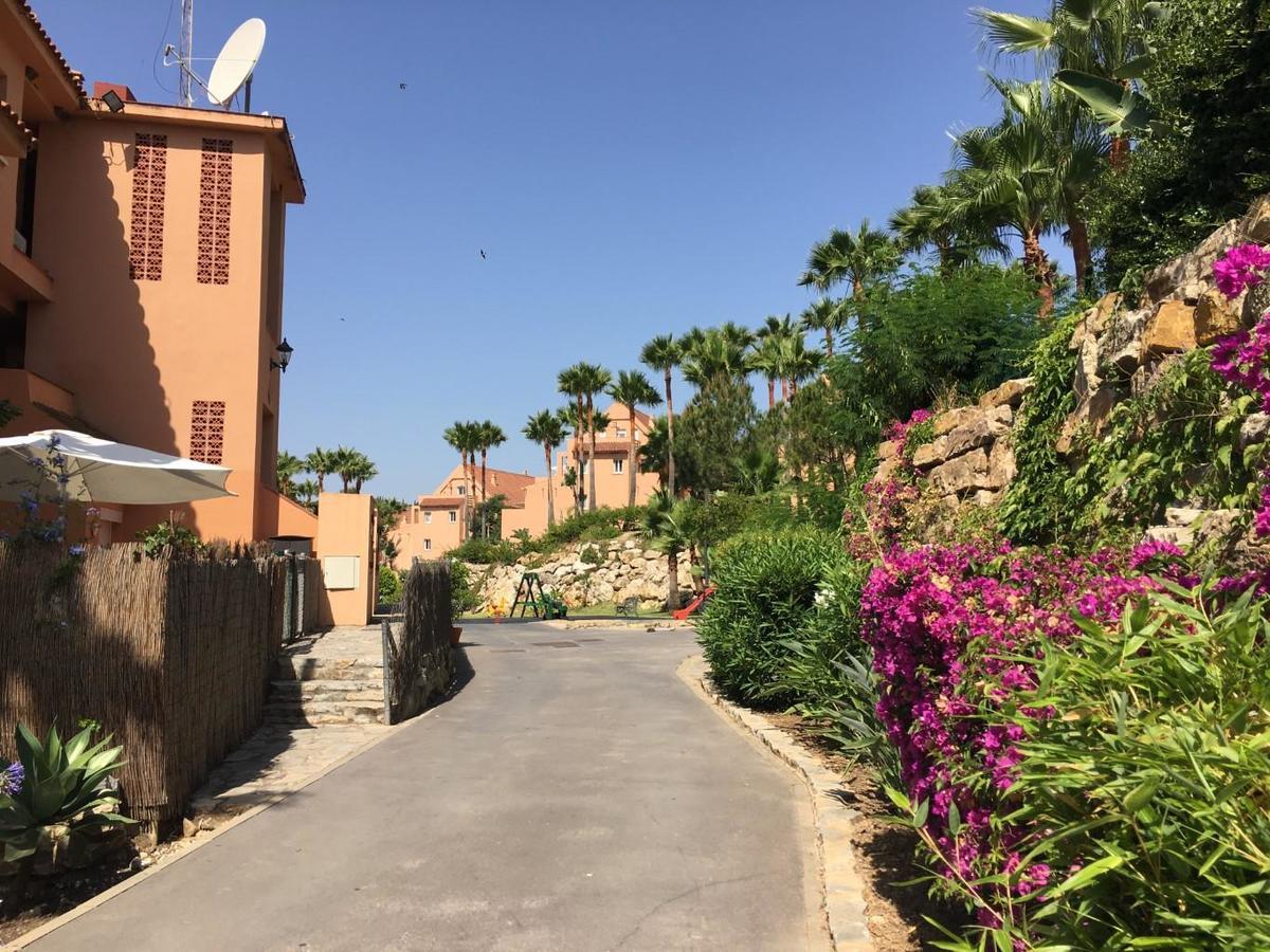 2236-Lovely Groundfloor With Pool View Casares Exterior foto